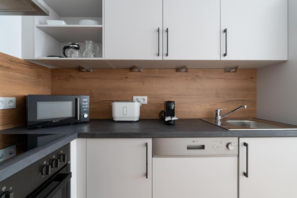 1Br Haven With Swift City Access By Hm ウィーン エクステリア 写真